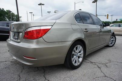 BMW 5 series 2009 photo 12