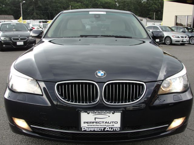 BMW 5 series 2009 photo 3