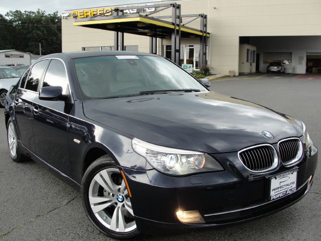 BMW 5 series 2009 photo 4