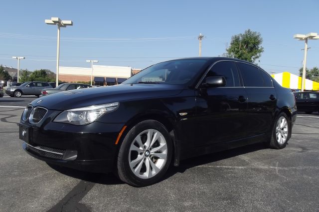 BMW 5 series 2009 photo 4