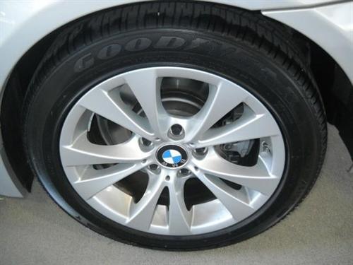 BMW 5 series 2010 photo 3
