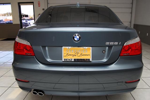 BMW 5 series 2010 photo 3