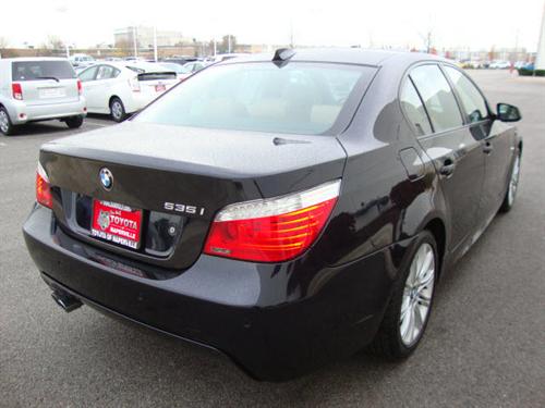 BMW 5 series 2010 photo 2