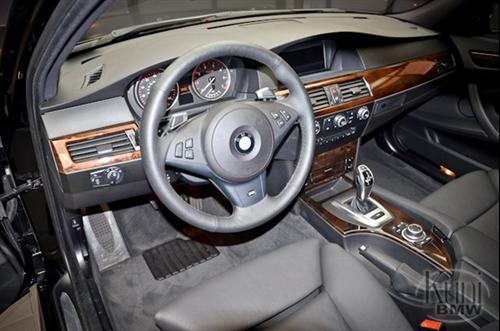 BMW 5 series 2010 photo 1