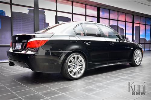 BMW 5 series 2010 photo 2