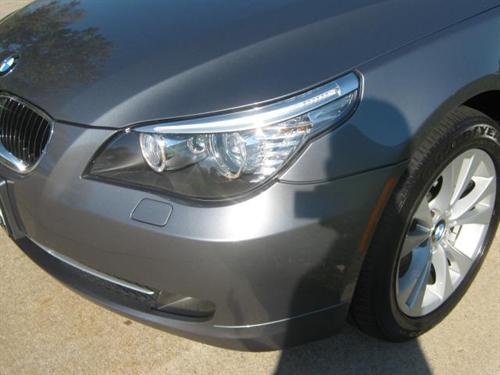 BMW 5 series 2010 photo 1