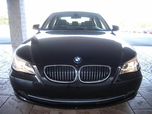 BMW 5 series 2010 photo 1