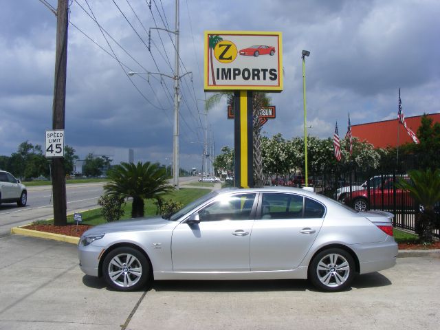 BMW 5 series 2010 photo 12