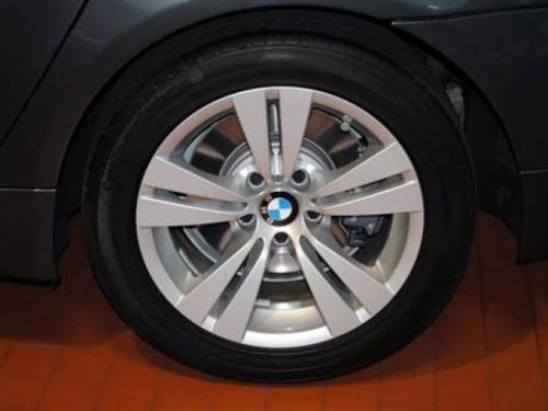 BMW 5 series 2010 photo 3