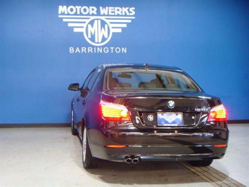 BMW 5 series 2010 photo 4