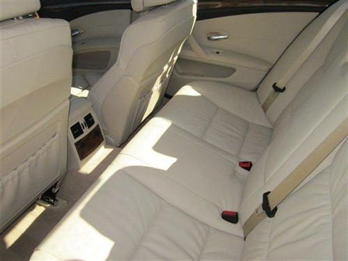 BMW 5 series 2010 photo 1