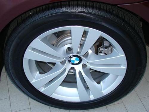 BMW 5 series 2010 photo 3