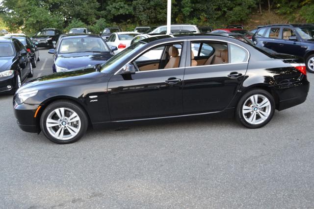 BMW 5 series 2010 photo 2