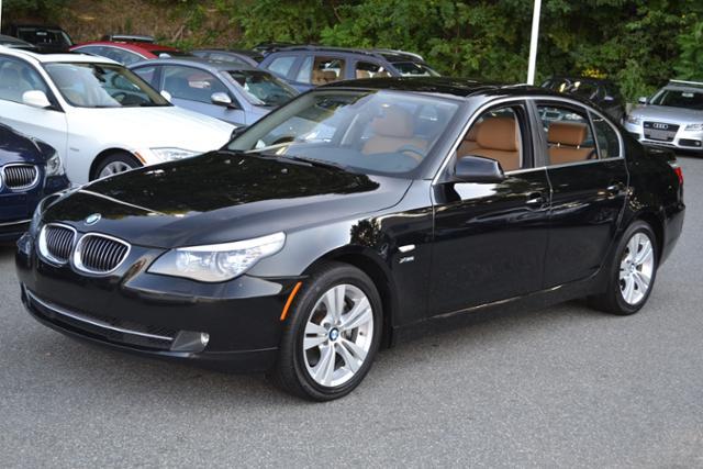 BMW 5 series 2010 photo 4