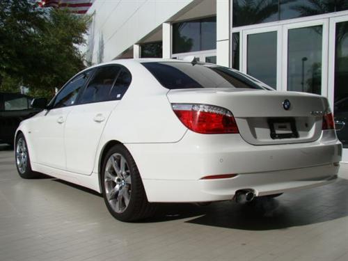 BMW 5 series 2010 photo 1