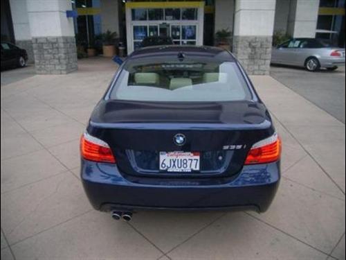 BMW 5 series 2010 photo 2