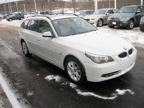 BMW 5 series 2010 photo 2