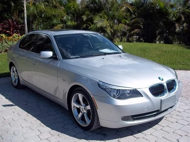 BMW 5 series 2010 photo 2