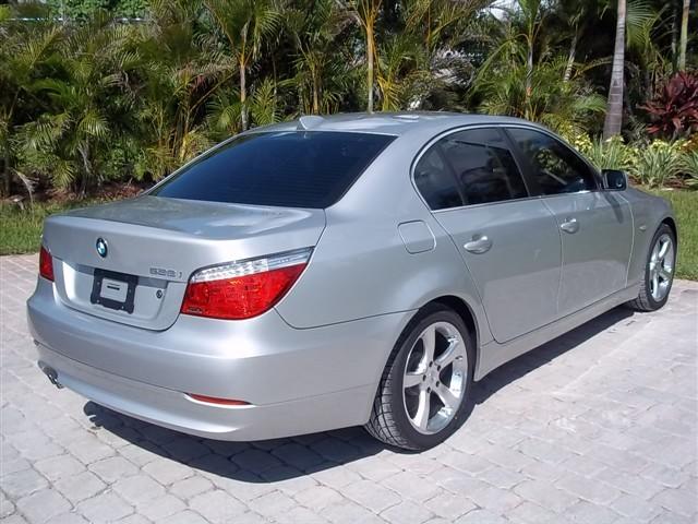 BMW 5 series 2010 photo 3