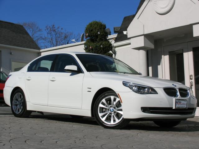 BMW 5 series 2010 photo 1