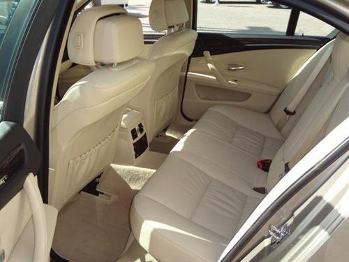 BMW 5 series 2010 photo 2