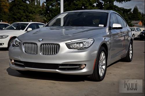 BMW 5 series 2010 photo 3