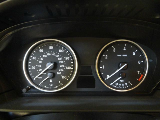 BMW 5 series 2010 photo 2