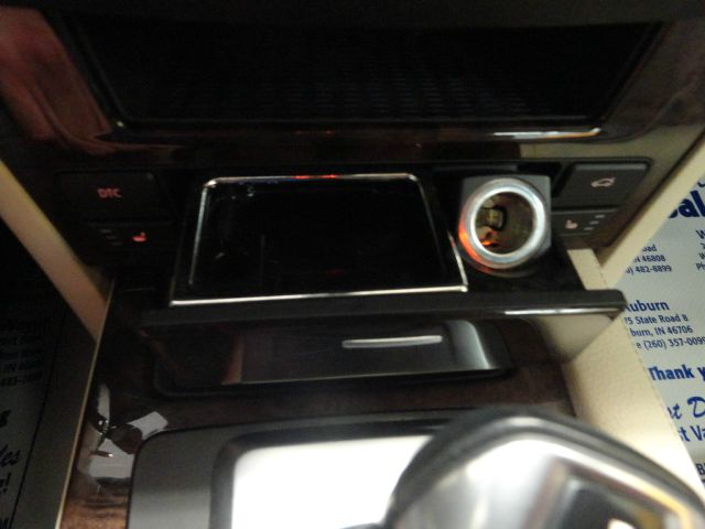 BMW 5 series 2010 photo 20