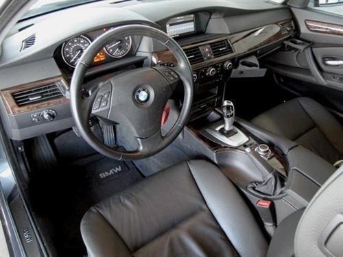 BMW 5 series 2010 photo 4
