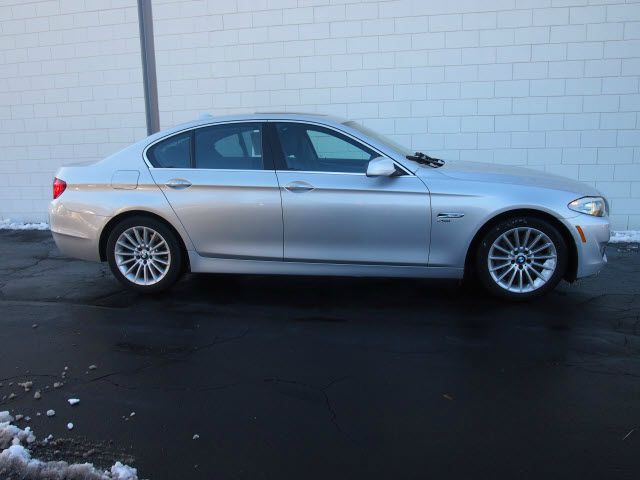 BMW 5 series 2011 photo 8