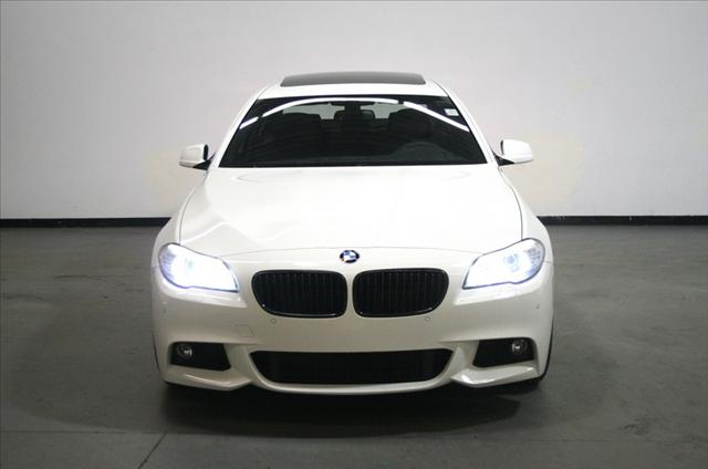 BMW 5 series 2011 photo 4