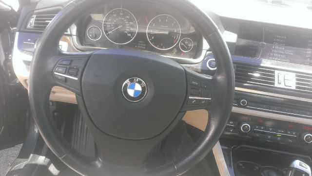 BMW 5 series 300S V6 Sedan
