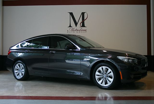 BMW 5 series 2011 photo 2