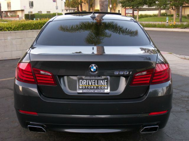 BMW 5 series 2011 photo 14