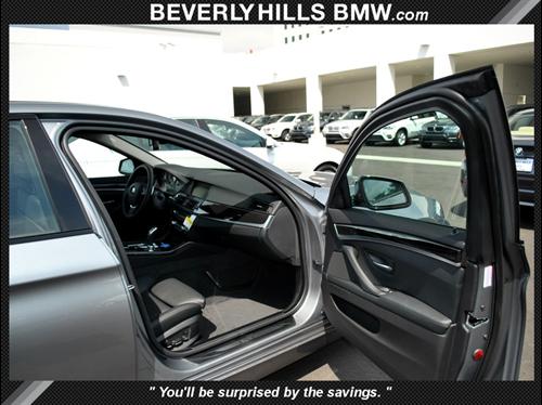 BMW 5 series 2011 photo 1