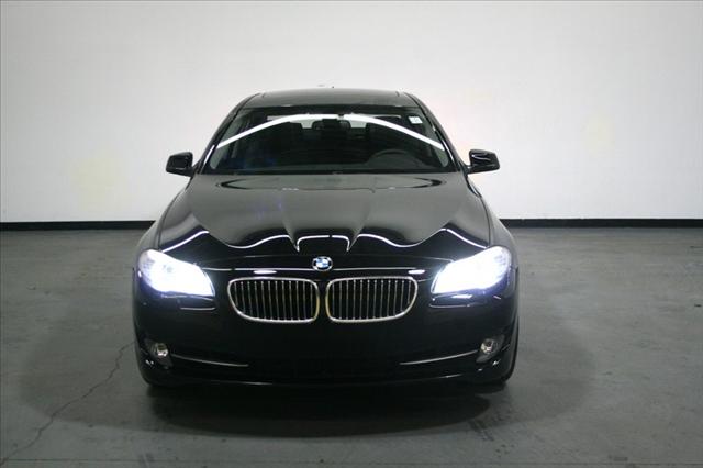 BMW 5 series 2011 photo 4