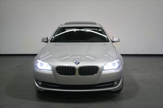 BMW 5 series 2011 photo 4