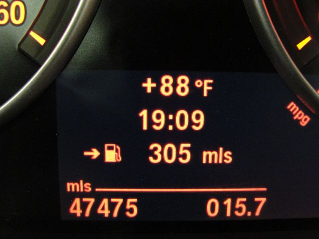 BMW 5 series 146 Cutaway Sedan