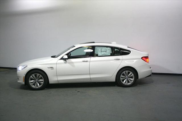 BMW 5 series 2011 photo 3