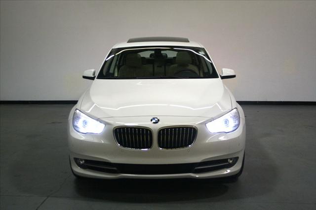 BMW 5 series 2011 photo 4