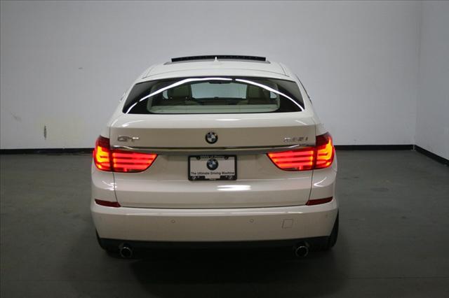 BMW 5 series 2011 photo 5