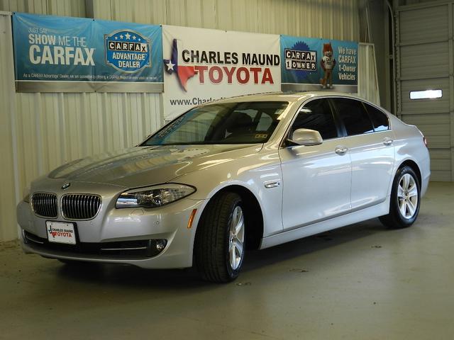 BMW 5 series 2011 photo 2