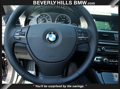 BMW 5 series 2011 photo 3