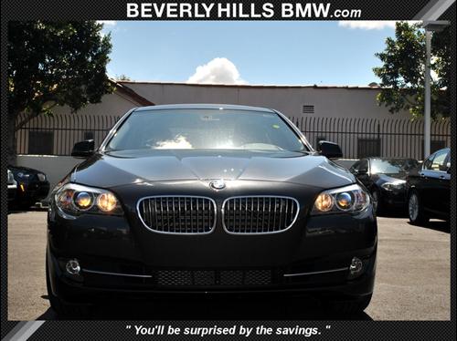 BMW 5 series 2011 photo 2