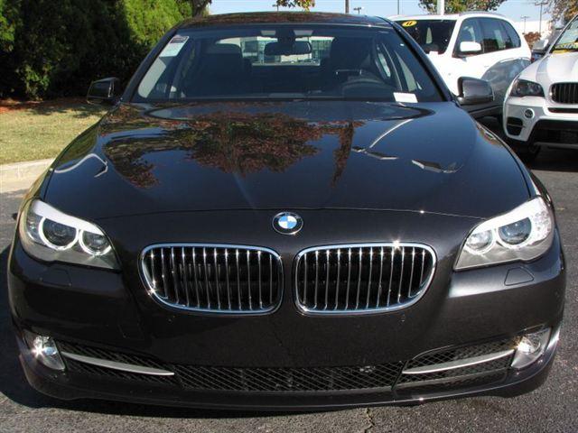 BMW 5 series 2012 photo 1