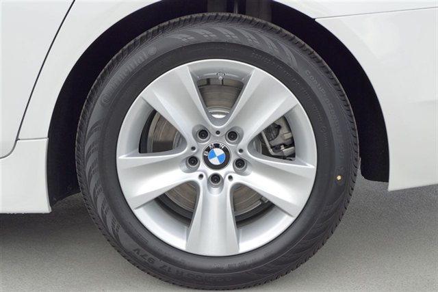 BMW 5 series 2013 photo 2