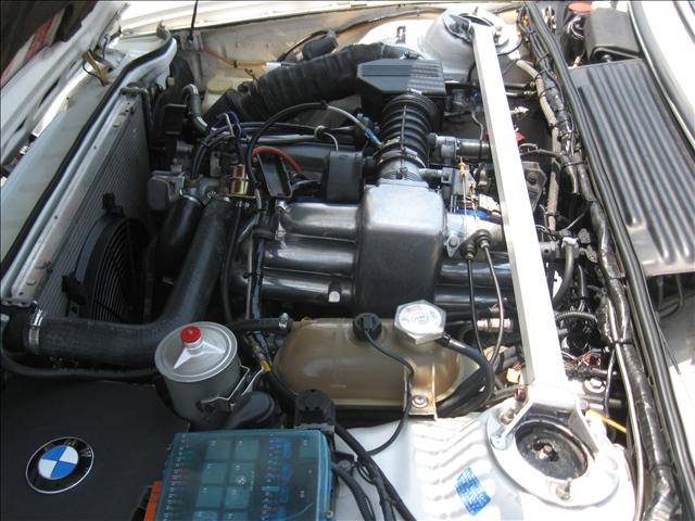 BMW 6 series 1987 photo 3