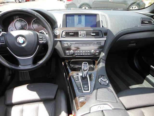 BMW 6 series 2012 photo 2