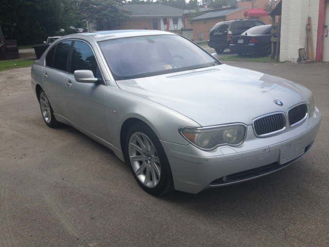 BMW 7-Series 2002 photo 2