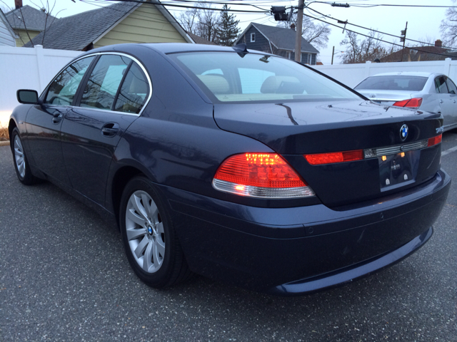 BMW 7-Series 2002 photo 4